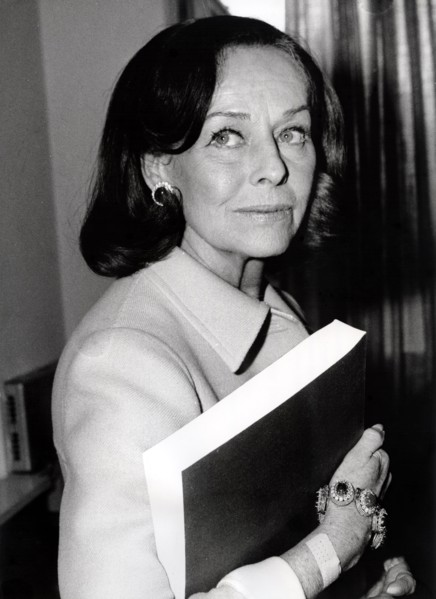 Paulette GODDARD introduces the last Remarque novel, 1971