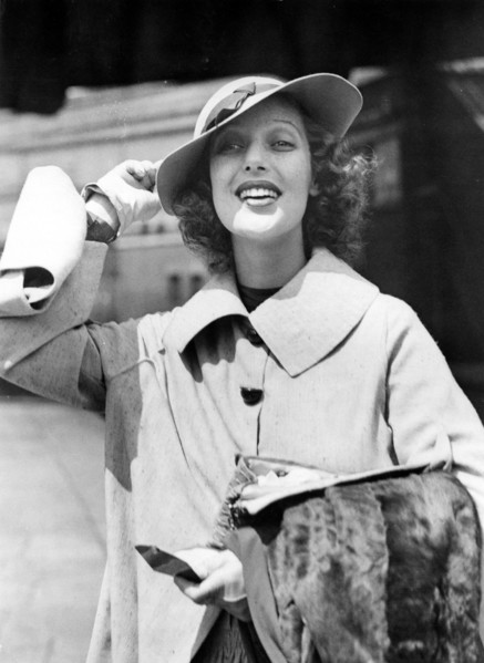 Loretta YOUNG, London ca. 1934