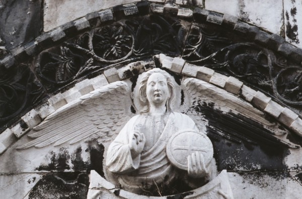 The lamb of God (gate) and the bridge del Forner in Venice.