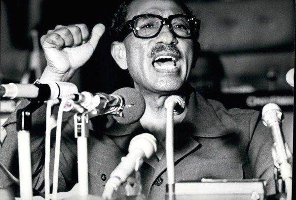 Dec. 26, 1975 - Egypt Sadat: Anwar El-Sadat, President Of Arab Republic of Egypt addressing the OAU Conference in Monrovia, Liberia. Credit: Camerapix. © Keystone Pictures USA/ZUMAPRESS.com/Alamy Live...