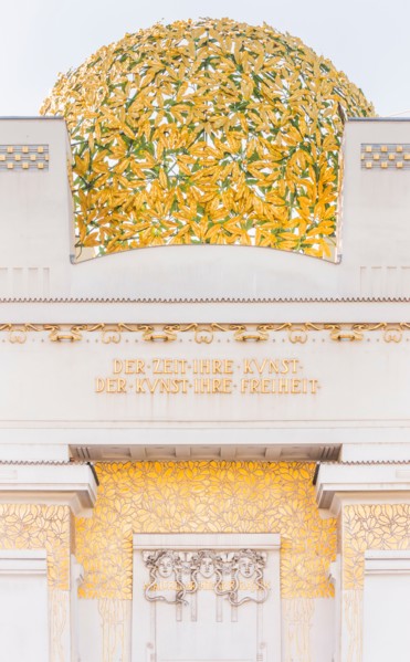 entrance of the exhibition hall of the _viennese secession_, above the portal the motto of the movement: _ to every age it`s art