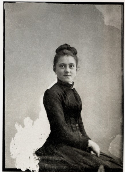 1888 , april : Sainte Mother Thérèse of LISIEUX ( Marie Françoise Thérèse Martin - Alençon 1873 - Lisieux 1897 ) , Sainte from 1925 - Santa  MADRE TERESA DI LISIEUX del Bambino Gesù e del Volto santo ...