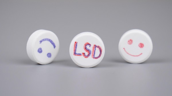 LSD pill, medical use of lsd to treat PTSD and depression.