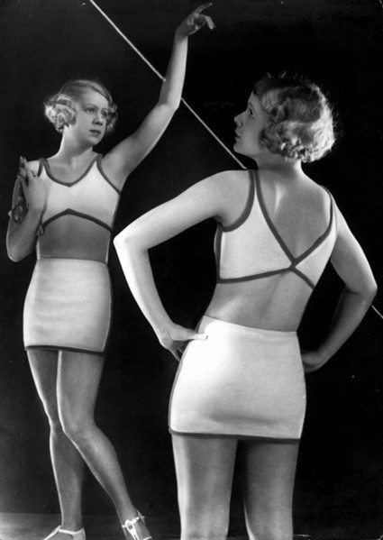 Yva Fashion Photo Bathing Suit Modell Schenk c1930