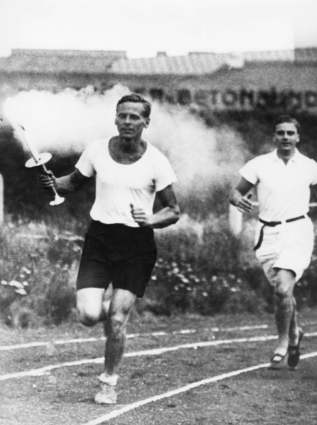 May 10, 1936 - Berlin, Germany - Athletes carrying the torch at the Opening ceremony of the Olympics in Berlin. (Credit Image: © KEYSTONE Pictures USA/ZUMAPRESS.com)