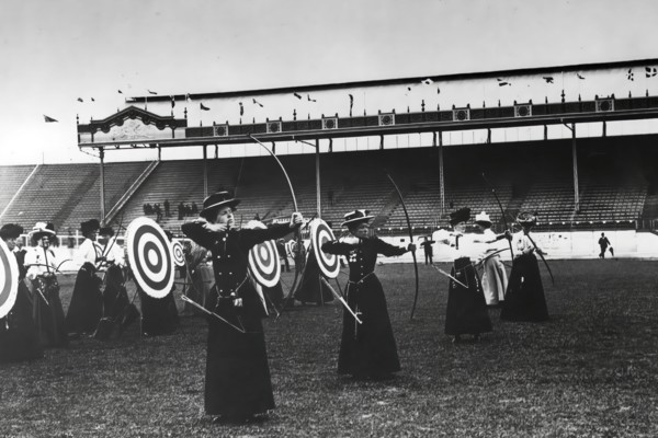 Women's archery at the summer Olympic Games London in 1908