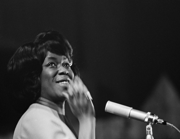 Grand Gala du Disque poplar in Kurhaus in Scheveningen Sarah VaughanDate October 12, 1963Location Scheveningen, South Holland