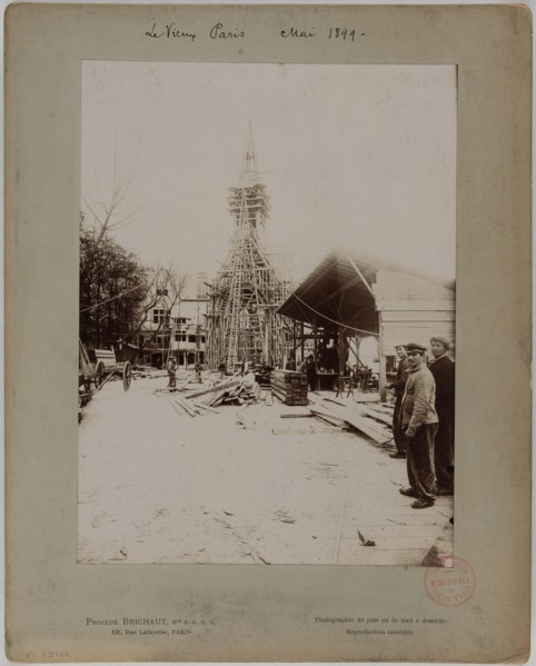 Old Paris in May 1899. Construction of Old Paris for the Universal Exhibition of 1900, Paris Construction du Vieux Paris pour l'Exposition universelle de 1900. Paris, mai 1899. Photographie d'Albert B...