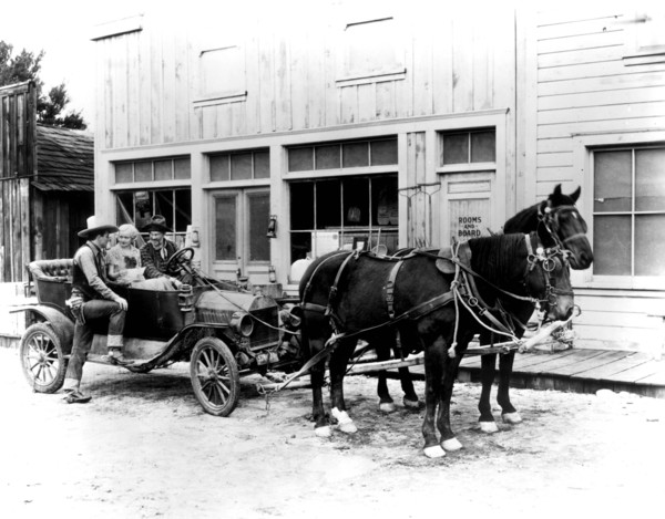 RAINBOW VALLEY (1935) JOHN WAYNE, LUCILLE BROWN, GEORGE HAYES RVLY 002P
