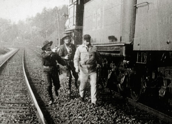 "The Great Train Robbery" 1903 Edison Manufacturing Company   File Reference # 33300_824THA