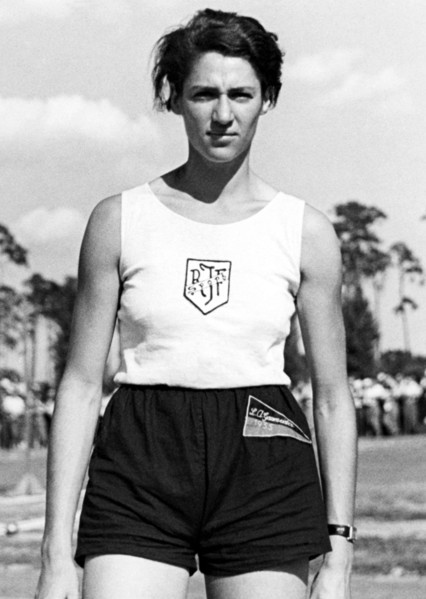 1935 , GERMANY : The jewish long jump champion german GRETEL BERGMANN LAMBERT ( born in Laupheim, 12 april 1914  ), rejcteted to 1936 Berlin Olympic G