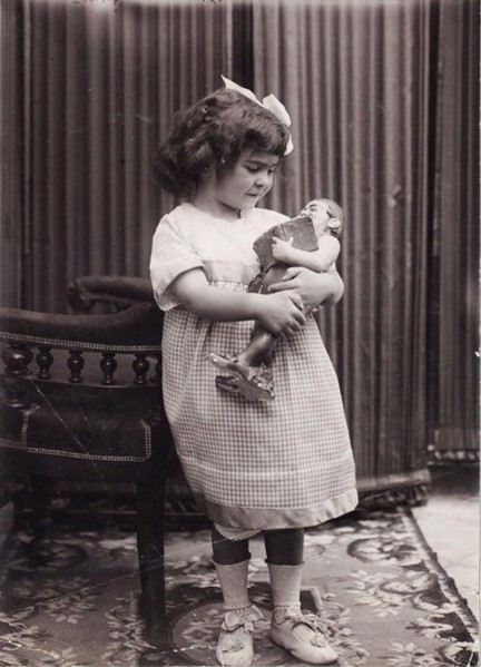 Frida Kahlo, Mexican painter, portrayed at an early age