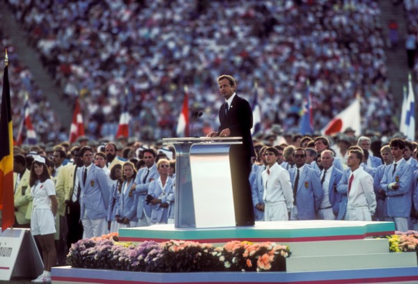 LAOOC President Peter Ueberroth speaks during opening ceremonies at 1984 Olympic Games in Los Angeles.