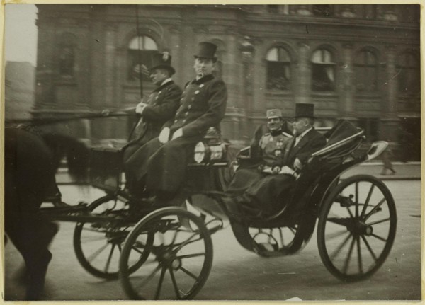 Arrival of Prince Alexander of Serbia (March 1916), the Prince and Mr Poincare leave City Hall. Prince Alexander I of Serbia and the President of the French Republic Raymond Poincaré leave City Hall, ...