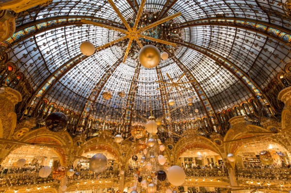 PARIS, FRANCE, DECEMBER 14, 2015 : christmas decorations at Le Printemps store, december 14, 2015 in Paris, France