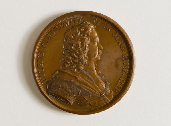 PETER THE GREAT, TSAR RUSSIA Jean Duvivier (1687-1761). "Pierre le Grand, tsar de Russie". Médaille, 1717. Paris, musée Carnavalet.