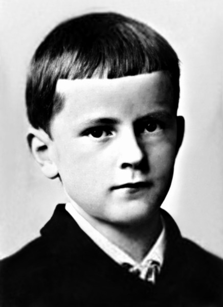 1883 ca, GERMANY : The Doctor Professor CARL Gustav JUNG ( 1875 - 1961 ) when was a little boy aged 8 . Unknown photographer . - HISTORY  - foto storiche - foto storica  - scienziato - scientist  - po...