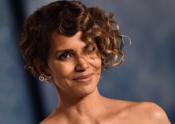 Los Angeles, USA. 13th Mar, 2023. Halle Berry arriving to the Vanity Fair Oscar Party at on March 12, 2023 in Los Angeles, CA. © Lisa OConnor/AFF-USA.com Credit: AFF/Alamy Live News