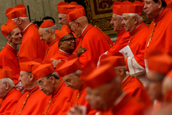 Vatican City, Vatican. 19th November, 2016. Pope Francis elevated 17 Roman Catholic bishops and archbishops to the rank of cardinal during the Ordinary Public Consistory in St. Peter's Basilica in Vat...