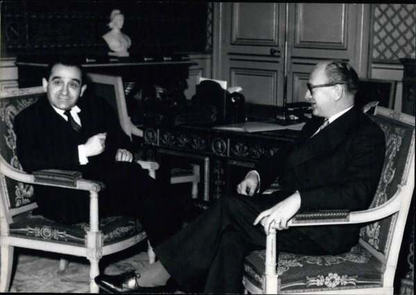 Jan. 01, 1956 - Toward a left wing Government Premier guy Mollet Began This Morning His Consultations MX at the ministry of Interior in order to Form a new government. Ops: M. Mollet Receiving M. Pier...