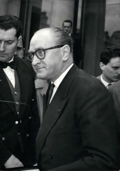 President Coty received today M. Guy Mollet. 21st Dec, 1963. OPS: M. Guy Mollet leaving Elysee © Keystone Pictures USA/ZUMAPRESS.com/Alamy Live News