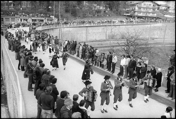 --- Olympiade Sapporo 1972: Empfang für den Silbermedaillengewinner Collombin im Wallis#Olympic Games Sapporo 1972: reception for silver medal winner Collombin, Valais- RDB BY DUKAS