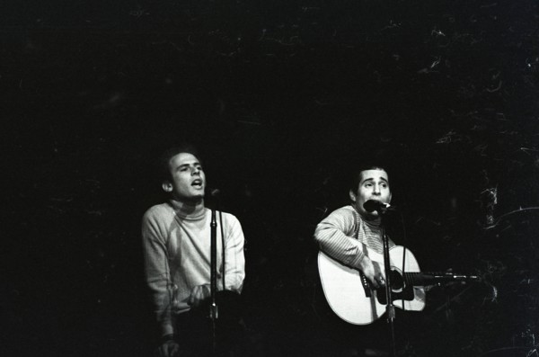 June 17, 1967, Monterey, California, USA - ART GARFUNKLE, left, and PAUL SIMON, right, perform as Simon & Garfunkle during the Monterey International Pop Music Festival. The festival was a three-day c...
