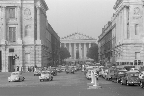 Traffic - France in 1960. Traffic in Paris, VW Käfer on the Rue Royale and a view to the Madeleine church ( Eglise de la Madeleine ). Photo by Erich Andres VW Käfer unterwegs  -  Paris - Rue Royale - ...
