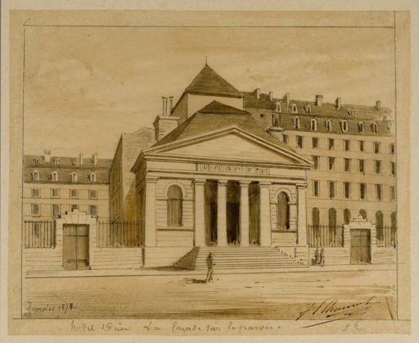 Façade of Hôtel-Dieu in Paris