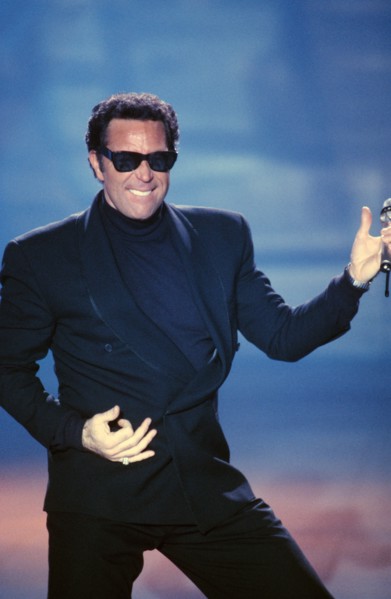 Tom Jones, 1988