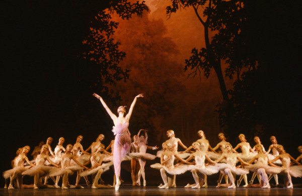 Le Lac des Cygnes, 1990