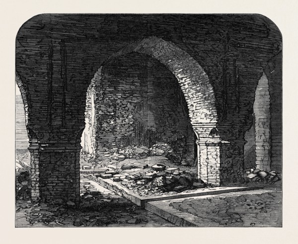 ARCH IN THE OLD FORT, CALCUTTA, INDIA, 1869