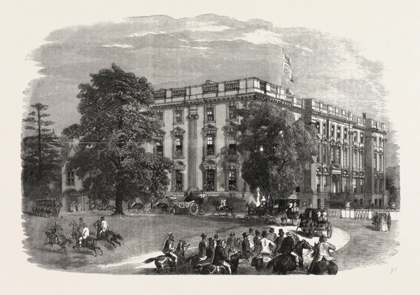 QUEEN VICTORIA'S VISIT TO BIRMINGHAM, UK: ARRIVAL OF HER MAJESTY AT STONELEIGH ABBEY, 1858