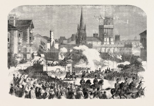 QUEEN VICTORIA'S VISIT TO LEEDS, UK: HER MAJESTY PASSING THROUGH CLARENDON ROAD, 1858