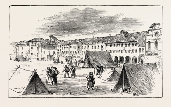 THE EARTHQUAKE IN ITALY: BELLUNO, THE PIAZZA CAMPITELLI: THE INHABITANTS TAKING REFUGE IN TENTS,