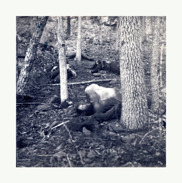 American Civil War: The slaughter pen at Gettysburg, dead soldiers in an area called the slaughter