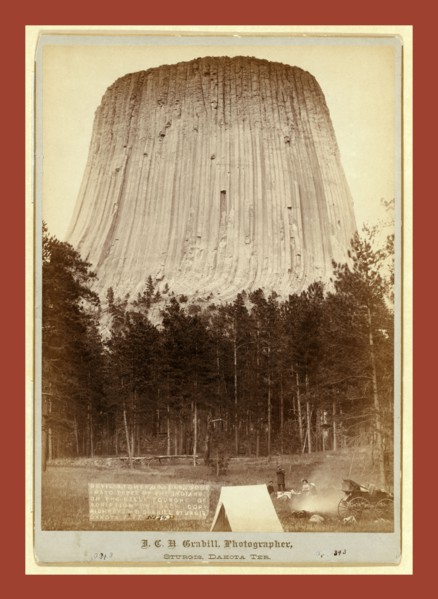 Devil's Tower or Bear Lodge (Mato [i.e. Mateo] Tepee of the Indians), on the Belle Fourche.