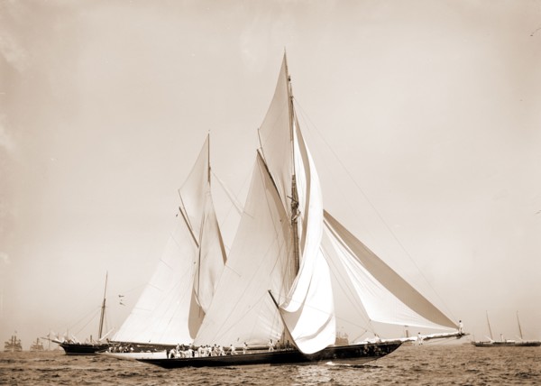 Start, American cup race, Peabody, Henry G, (Henry Greenwood), 1855-1951, Vigilant (Yacht),