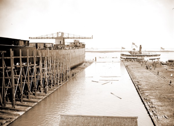 Str. Simon J. Murphy on the ways, Simon J. Murphy (Steamship), Ships, Boat & ship industry, Piers &