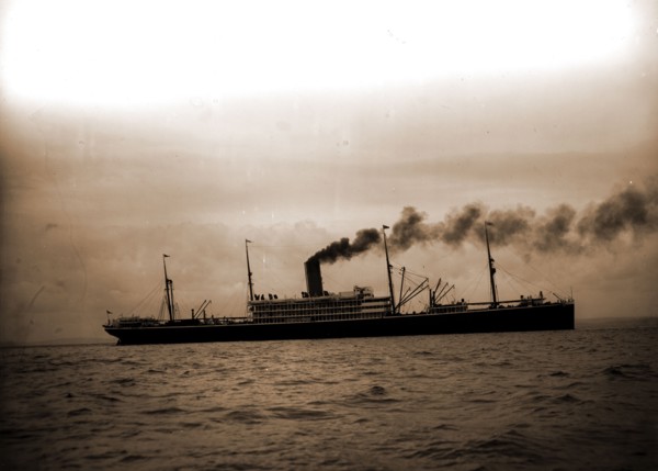 S.S. Dakota, broadside, Dakota (Steamship), Ships, 1900