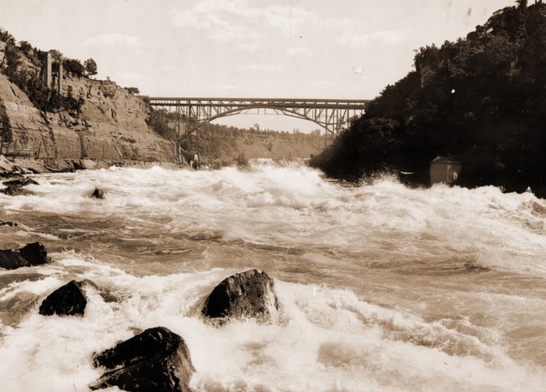 Niagara Rapids and Michigan Central Cantilever bridge, Jackson, William Henry, 1843-1942, Rapids,