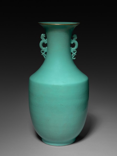 Vase, 1736-1795. China, Qing dynasty (1644-1911), Qianlong reign (1735-1795). Porcelain; overall:
