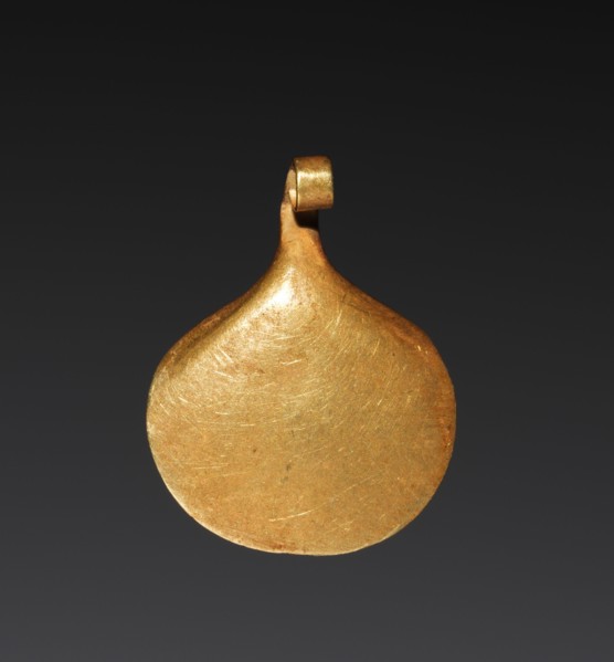 Bead in the Form of a Shell, 2040-1648 BC. Egypt, Middle Kingdom. Gold; overall: 1.5 cm (9/16 in.).