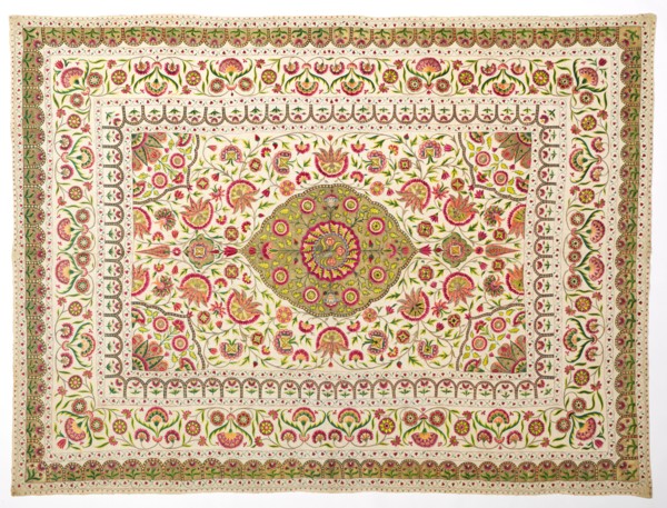 Bed cover with floral medallion pattern, late 1600s to early 1700s. India, Deccan. Plain weave,