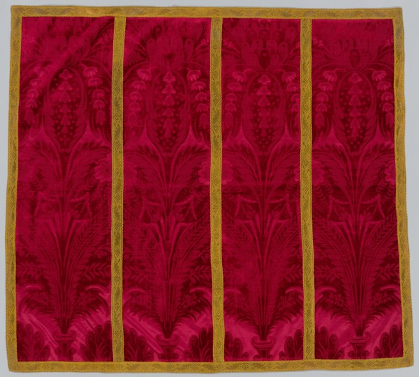 Altar Hanging, 1600s. Italy, 17th century. Velvet; overall: 114.9 x 129.5 cm (45 1/4 x 51 in.).