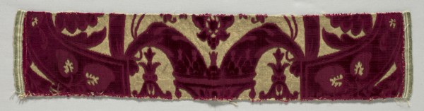 Velvet Fragment, 1600s. Italy, Genoa, 17th century. Velvet; overall: 12 x 56.1 cm (4 3/4 x 22 1/16