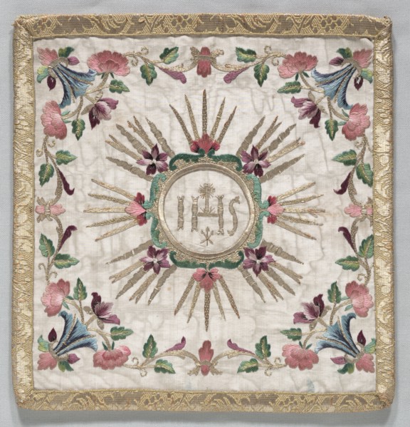 Pouch for the Chalice Cover, 1700s. Italy, 18th century or later copy. Embroidered satin and silk;