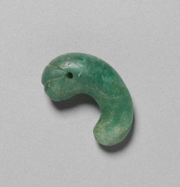 Comma-shaped Jade, 400s. Korea, Silla period (57 BC-AD 676). Glass; overall: 6.6 x 4 x 2 cm (2 5/8