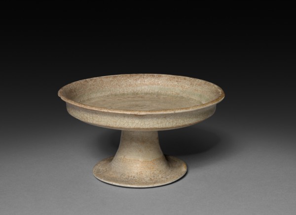 Stem Dish, 7th-8th Century. China, Tang dynasty (618-907). Glazed cream-white stoneware; diameter: