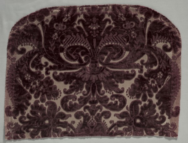 Velvet Fragment, 1600s. Italy, Genoa, 17th century. Velvet; overall: 40.2 x 53.8 cm (15 13/16 x 21
